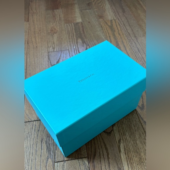 Tiffany & Co. Handpainted White Elephant Coin Bank - Picture 11 of 13